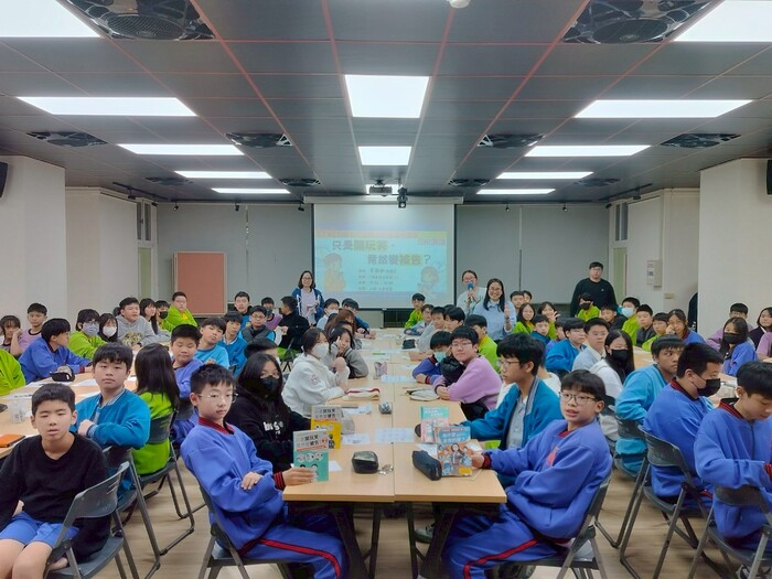 與作家有約講座-吉靜如：「只是開玩笑，竟然變被告？」(另開新視窗/jpg檔)圖片